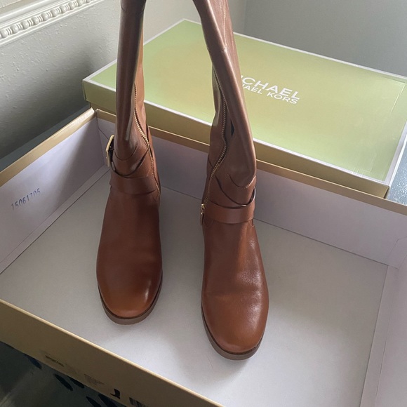 Michael Kors knee high boots - Picture 4 of 4